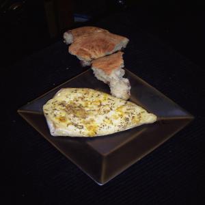 Lemon-Garlic Baked Brie_image