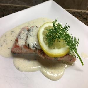 Salmon with Butter Lemon Dill Sauce_image