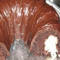 CHOCOLATE MACAROON TUNNEL CAKE (by: Juanita)_image