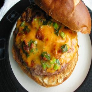 Easy Cheesy Topped Burgers_image