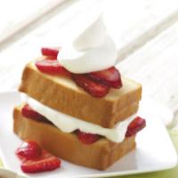Strawberry Pound Cake Dessert_image