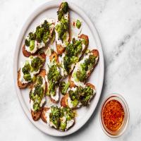 Broccoli and Garlic-Ricotta Toasts with Hot Honey image