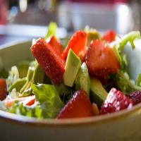 Avocado & Strawberry Salad with Poppyseed Vinaigrette Recipe - (4.6/5) image