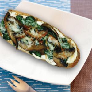 Portobello Mushroom and Spinach Tartines with Roasted Garlic Spread_image