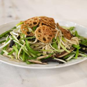 Wok-Fried Long Life Noodles with New Year Vegetables_image