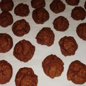 Delicious Low-Fat Ginger Molasses Cookies (Healthy!) image