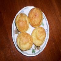 Melt -in- your- mouth Cream Puffs image