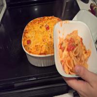 Homemade Spicy Mac and Cheese with Tomatoes image