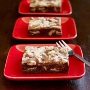 Ghirardelli Chocolate Brownies with Peppermint Bark_image