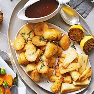 Golden goose fat potatoes & parsnips_image