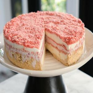 Strawberry Shortcake Ice Cream Cake_image
