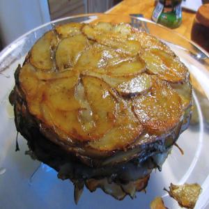 Classic Pommes Anna - Simple French Gratin Potato Cake_image