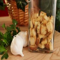 Easy No Salt Garlic Croutons image