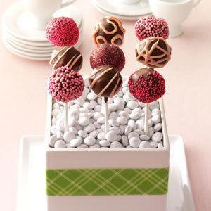 Raspberry Truffle Cake Pops_image