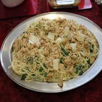Spaghetti With Mascarpone, Lemon, Spinach and Hazelnuts image