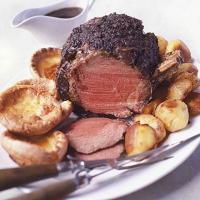 Rare beef with mustard Yorkshires_image
