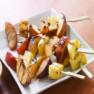 Grilled Fruit Kabobs with Creamy Honey Sauce_image