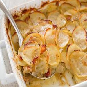 Potato Casserole with Bacon and Caramelized Onion_image