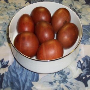 Onion Skin Easter Eggs image