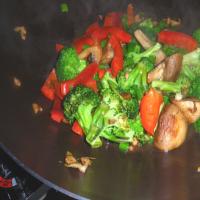 Broccoli 'n Red Peppers Stir Fried image