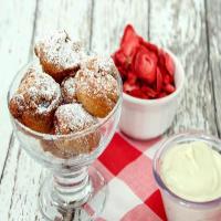 Strawberry Pancake Puppies With Cream Cheese Dip_image