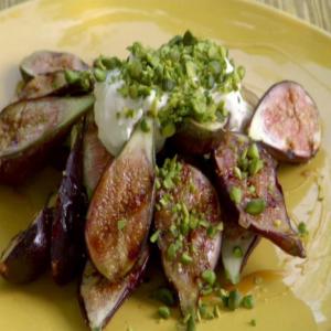 Grilled Honey-Orange Figs with Mascarpone and Pistachios image