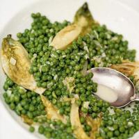 Braised lettuce with peas image