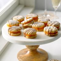 Apricot-Filled Sandwich Cookies image