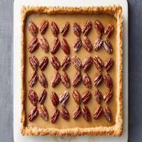 Butterscotch Pie with Pecan-Shortbread Crust_image