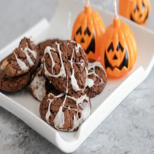 Spooky Halloween Spiderweb Cookies_image