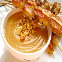 Grilled Chicken Sate with Spicy Peanut Sauce_image