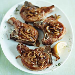 Pork Chops with Onion Compote_image