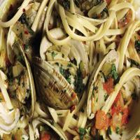 Linguine with Herb Broth and Clams_image