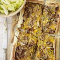 Cranberry & blue cheese tart with pear salad_image