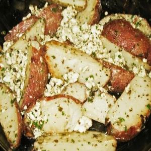 Herbed Greek Roasted Potatoes With Feta Cheese_image