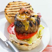 Grilled Red Onion Burgers_image