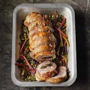 Chard-stuffed roast lamb_image