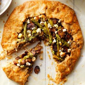 Asparagus Galette with Goat Cheese image
