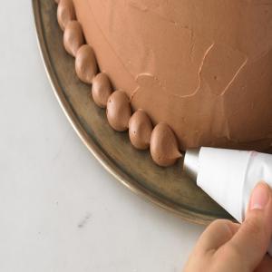 Chocolate Buttercream for Haunted-House Cake_image