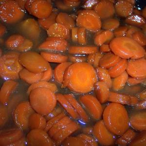 Pretty to Look at Brown Sugar Glazed Carrots_image
