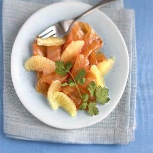 Smoked salmon with grapefruit salad image