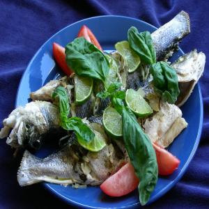 Baked Sea Bass With Herbs and Lime_image