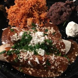 Chicken Enchiladas with Mole Sauce_image