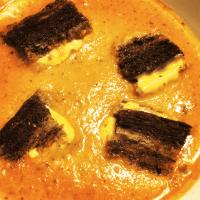 Instant Pot Tomato Soup with Grilled Cheese Croutons_image