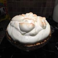 Key Lime pie with marshmallow meringue_image