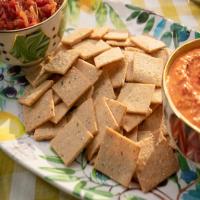 Almond Flour Crackers with Tomato Shallot Chutney_image