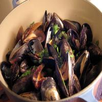 Simple Steamed Clams or Mussels image