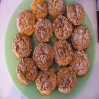 Pumpkin Custard Streusel Muffins_image