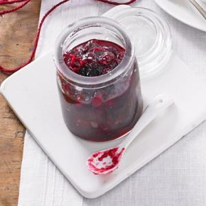 Caramelised cranberry relish image