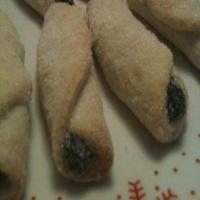 Nana's Kolaczki (Nut and poppy seed pastries)_image